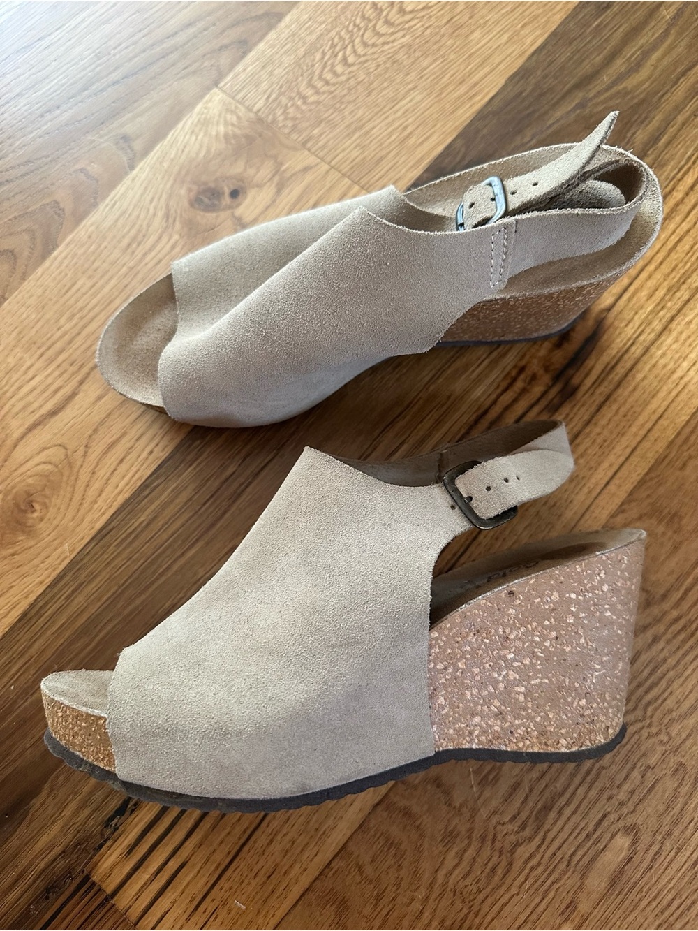 Bio-Gold Italian Suede Slingback Platform Sandals